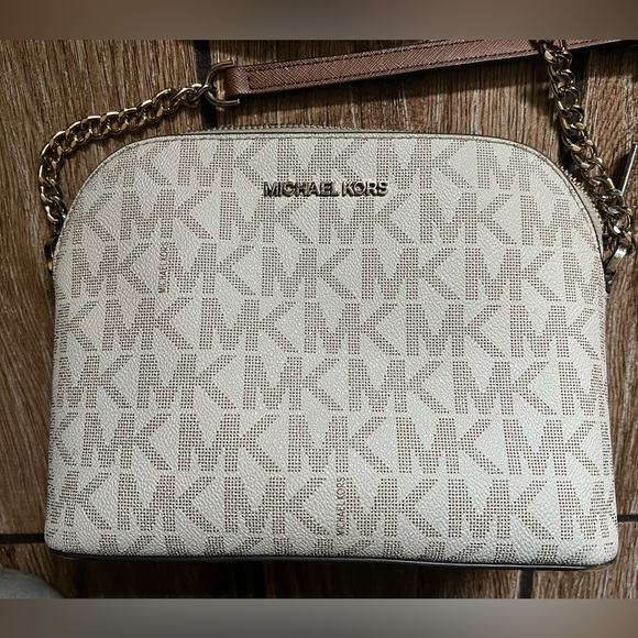 Michael Kors Bags Michael Kors Dome Crossbody Bag Poshmark